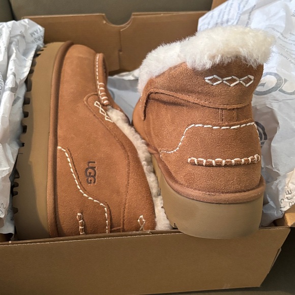 UGG Tan Shearling Slip-On Shoes - Picture 4 of 7